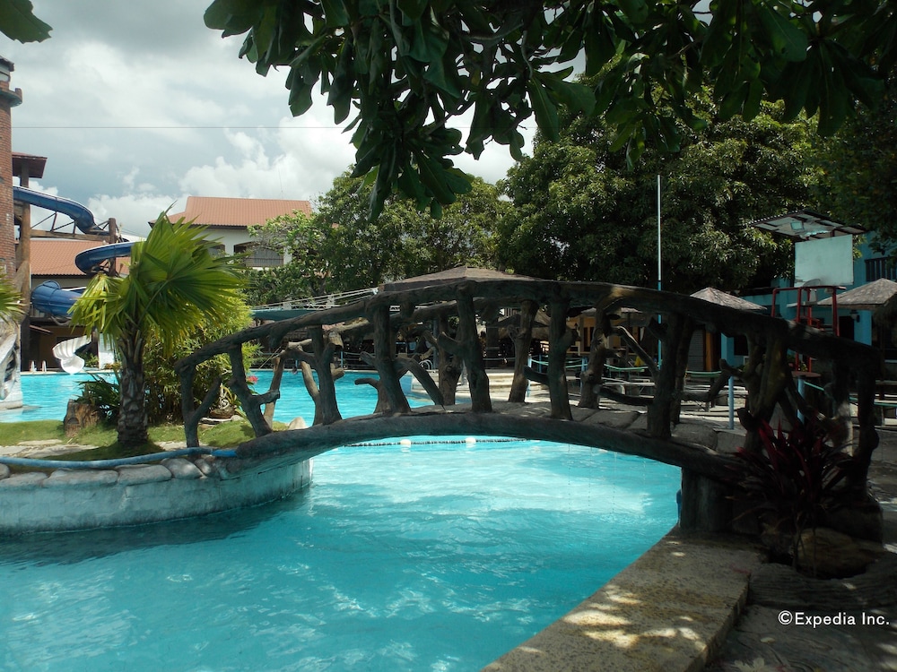 Caribbean Waterpark And Resotel 46/56