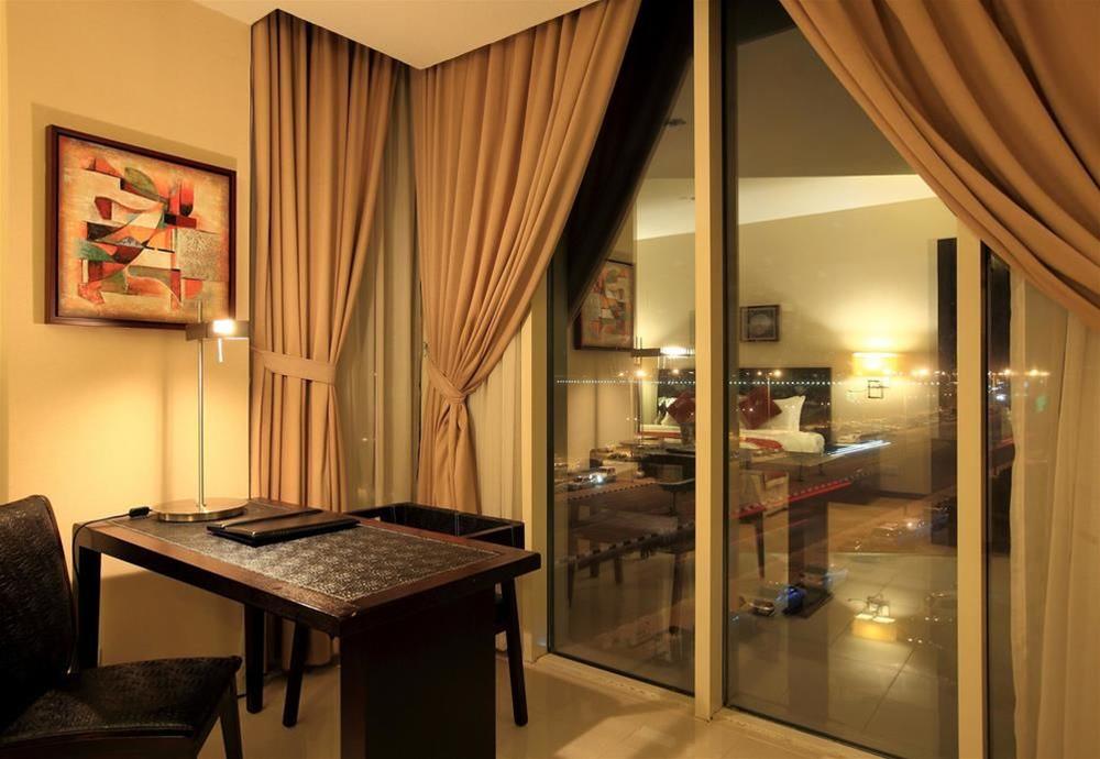 فندق مينا الجبيل سابقا جولدن توليب(Razana Hotel Al Jubail) 56/60