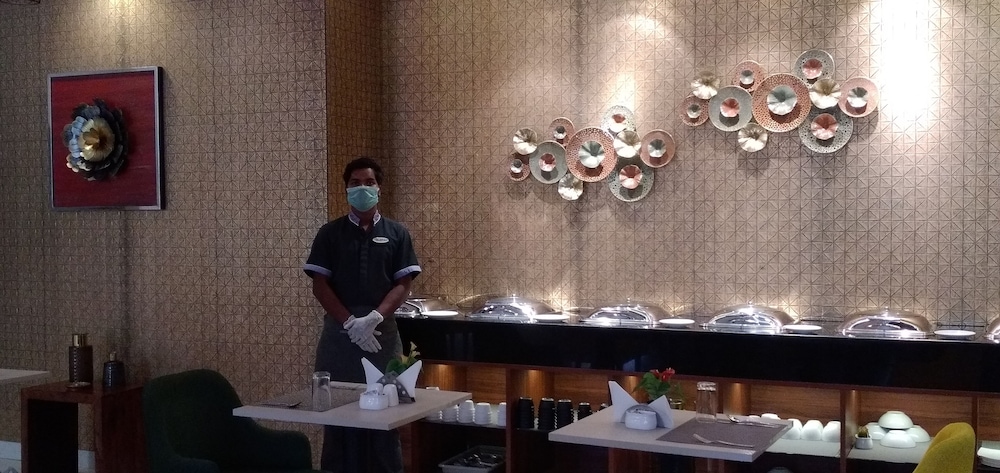 Regenta Inn Indiranagar 6/32