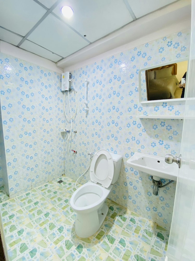 Sirasit 999 Mansion 29/33