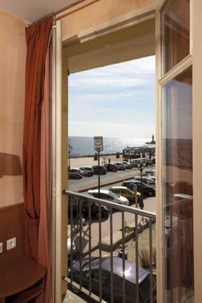 Hotel Posta Vecchia 57/84