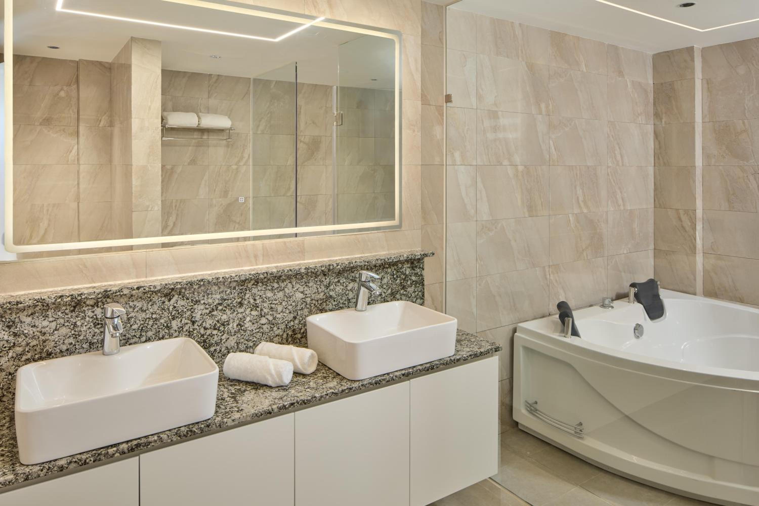 1 Bedroom, Duplex, Villa, Pool Access