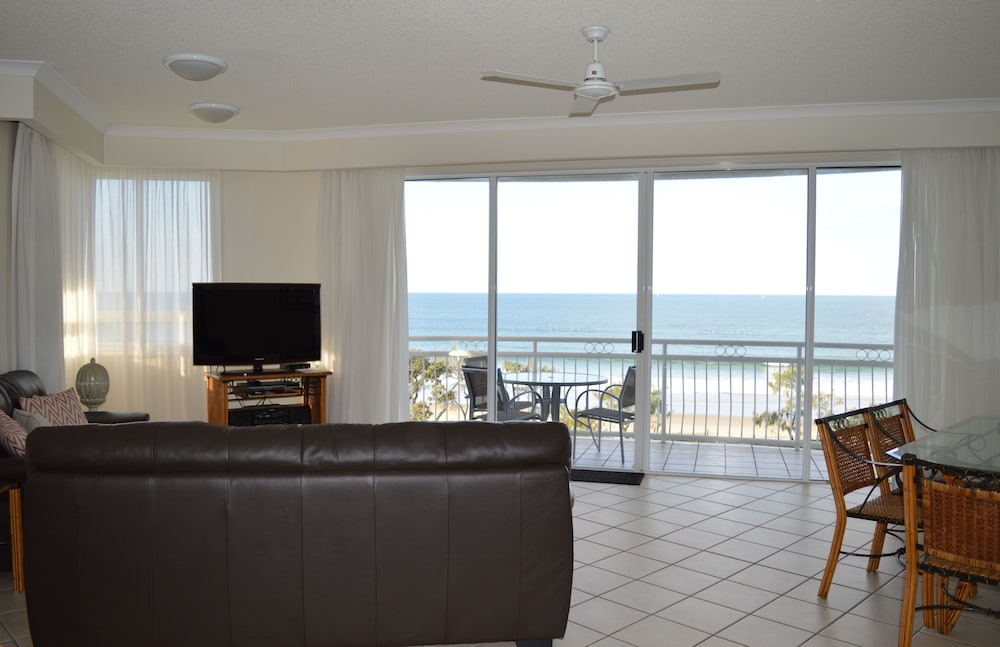AQUARIUS RESORT 58/82