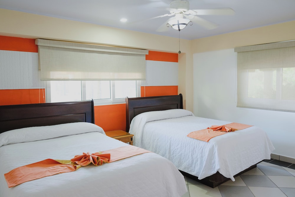Junior Suite, 2 Queen Beds, Ocean Front, Terrace