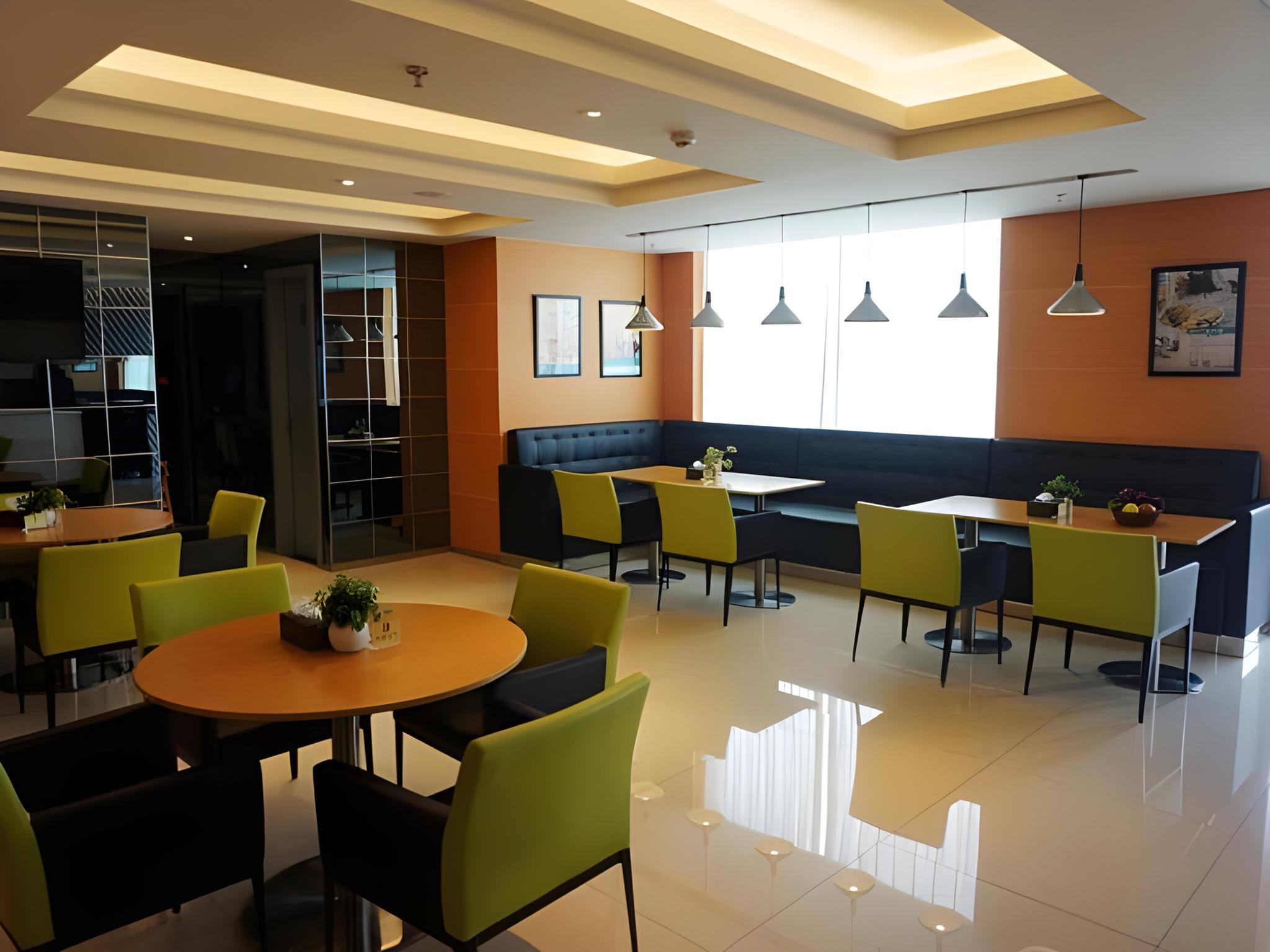 Jinjiang Inn Select Haikou Qilou Old Street Binhai Avenue 34/39