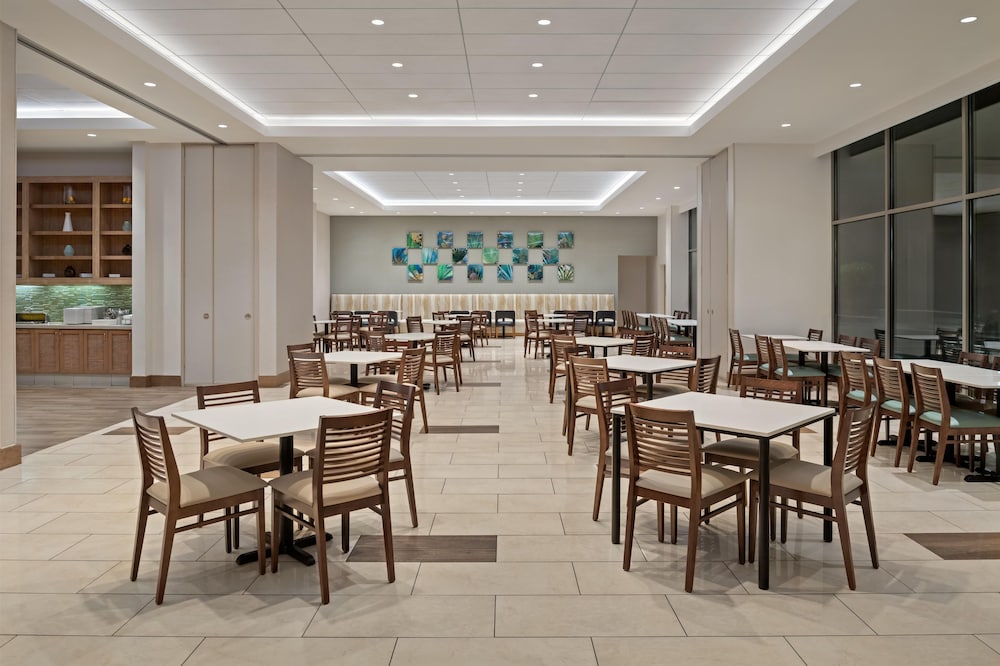 HYATT HOUSE AT ANAHEIM RESORT/CONVENTION CENTER 51/64