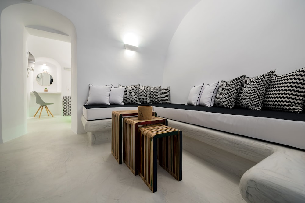 MODERNITY SUITES 48/65