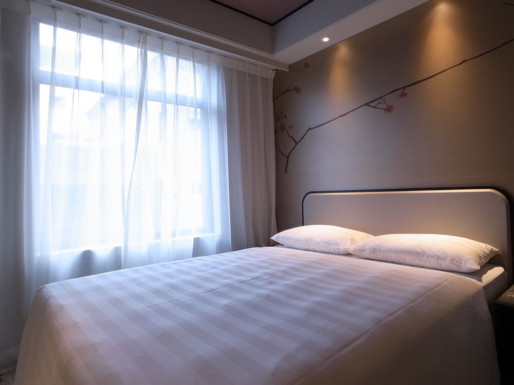 Inner, Double Bed