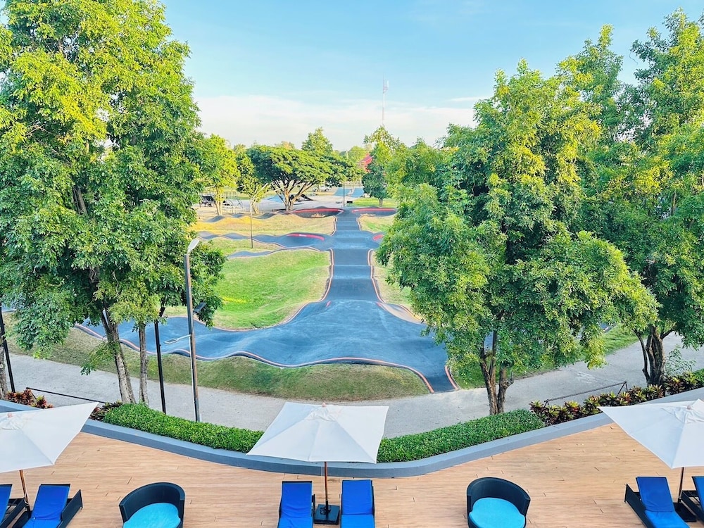 The VELO'S hotel and BMX pump track 33/50