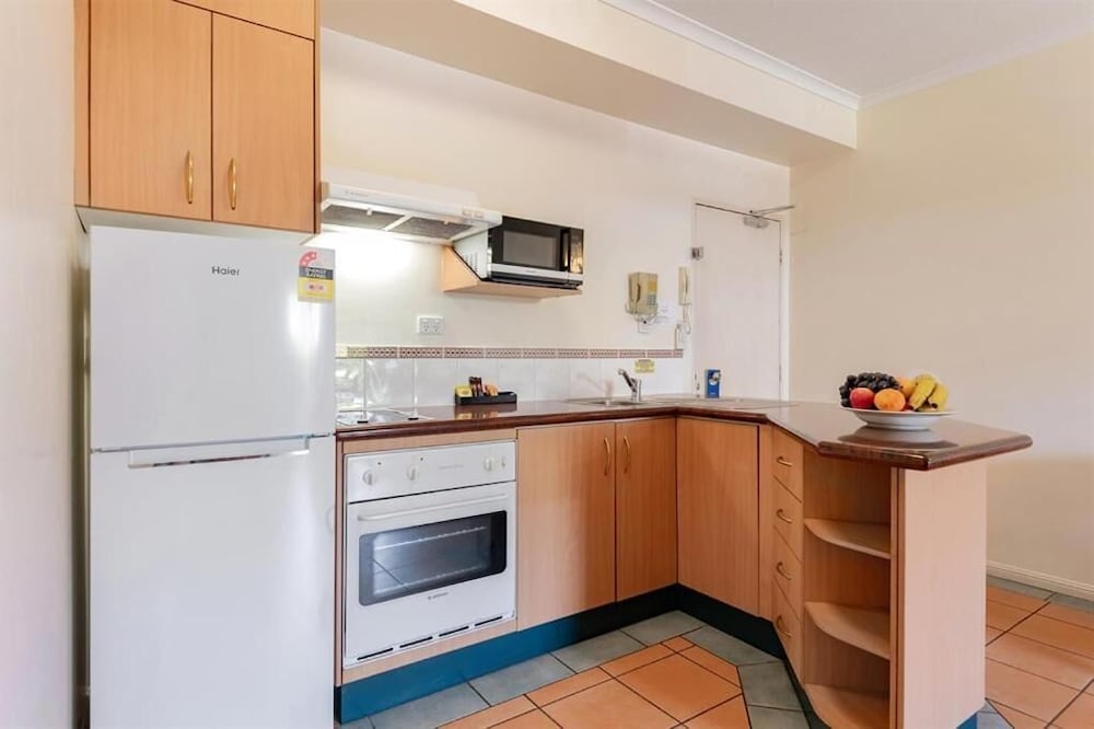 MID CITY LUXURY SUITES 16/26