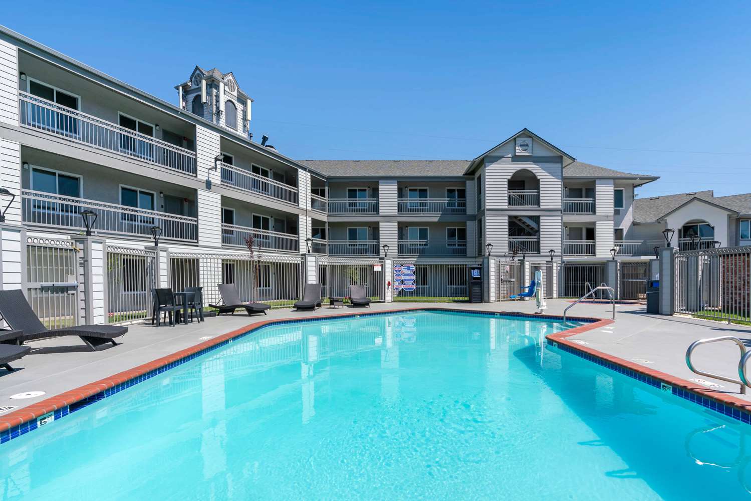 Comfort Inn Antioch - Century Plaza 6/32