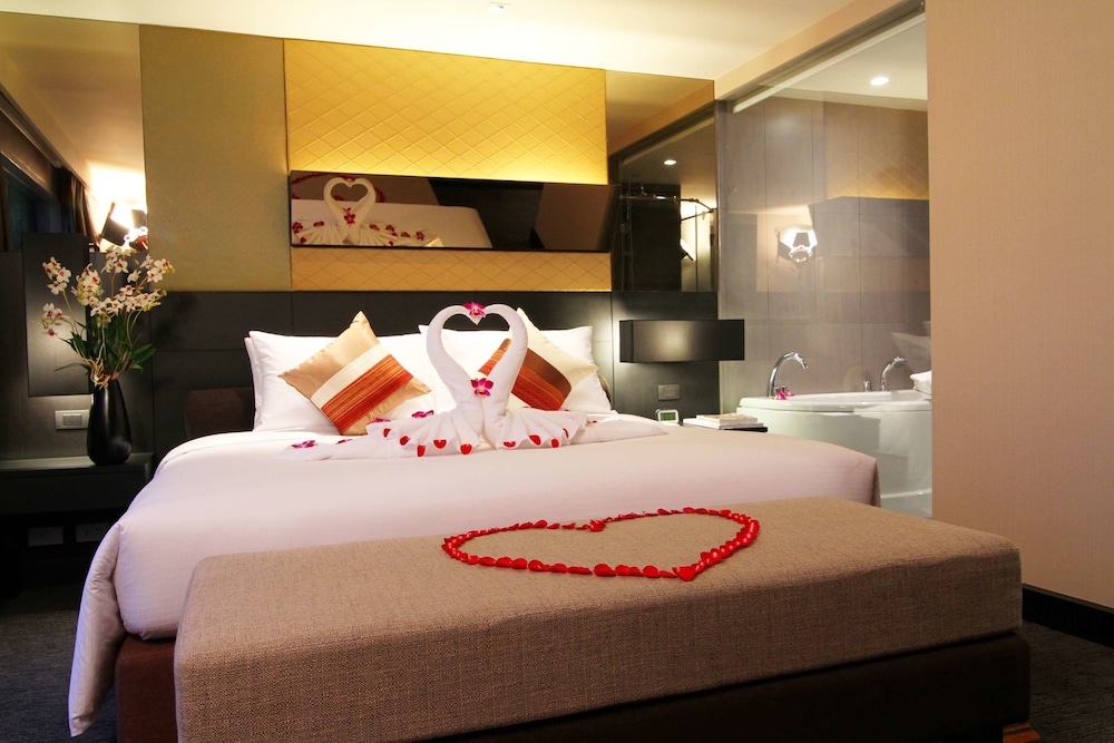 Golden Tulip Mandison Suites 14/59