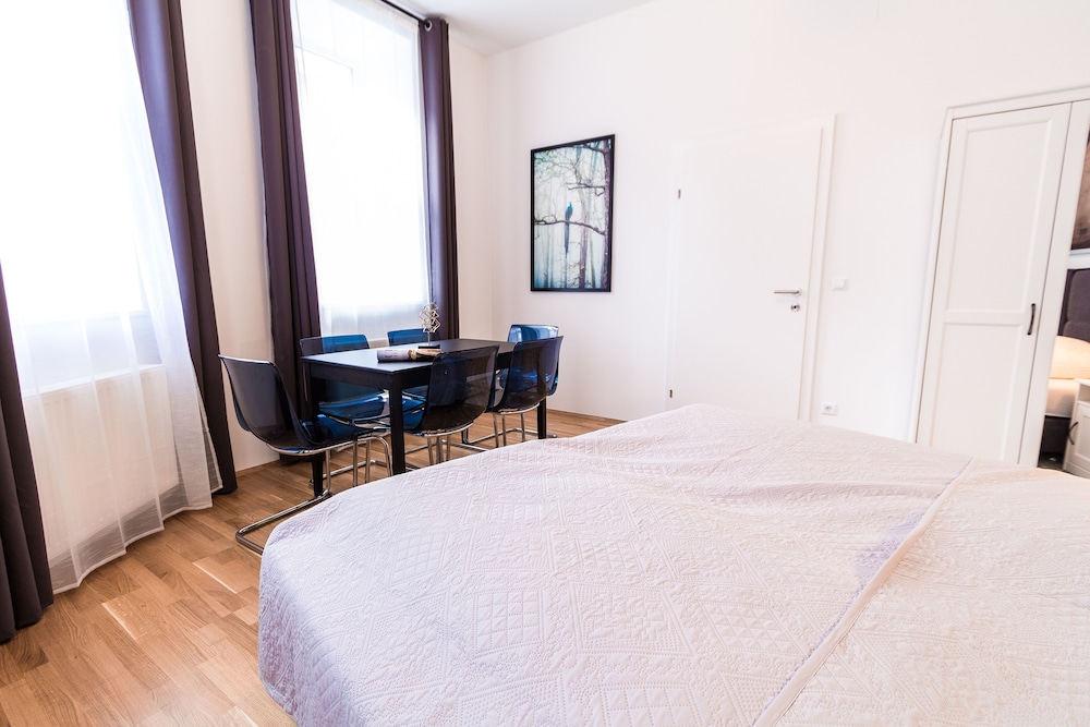 Checkvienna - Apartment Familienplatz 12/50