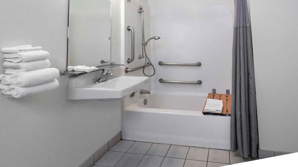 Motel6 Anaheim, CA - Maingate 52/58