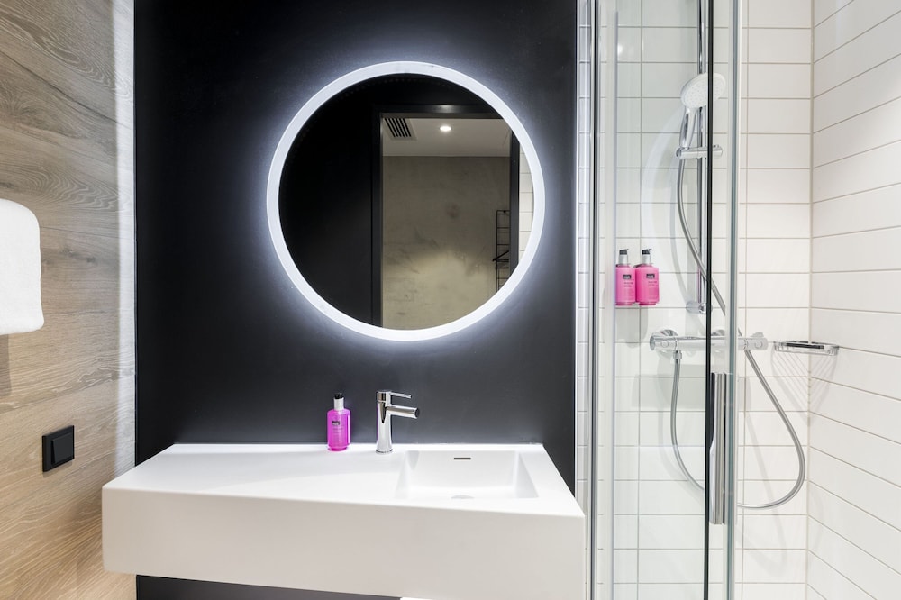 Moxy Outletcity Metzingen 40/45