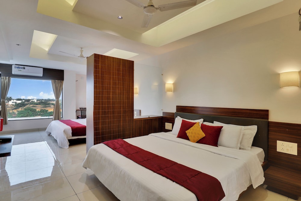 Goverdhan Greens Resort Dwarka 15/50