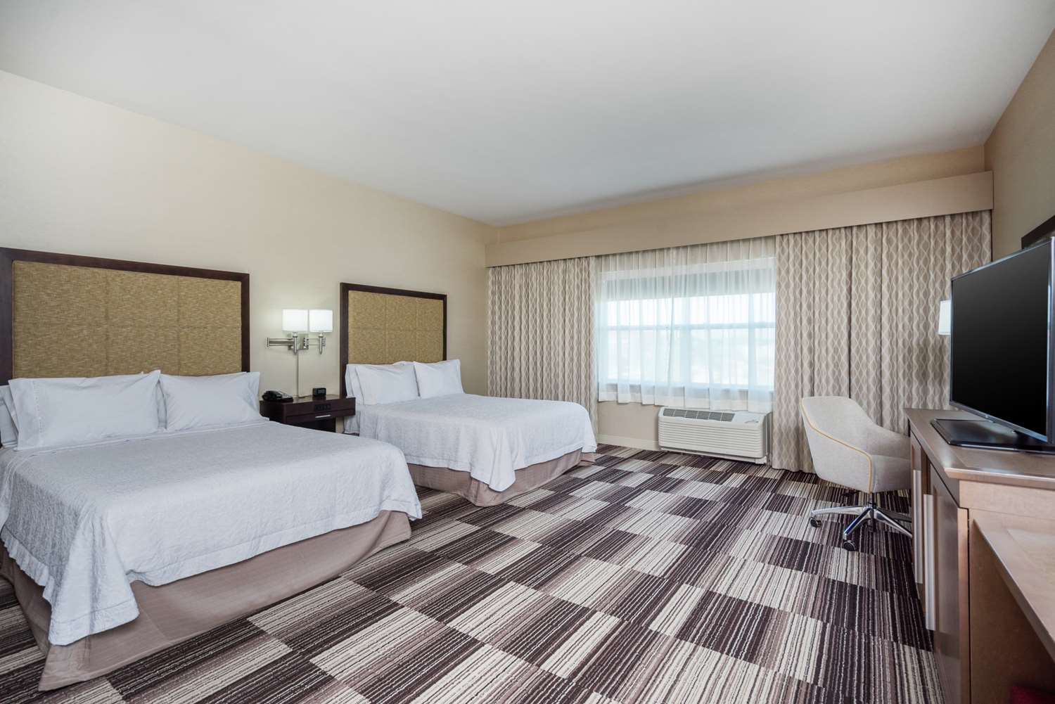 Hampton Inn Oxford Me 4/13