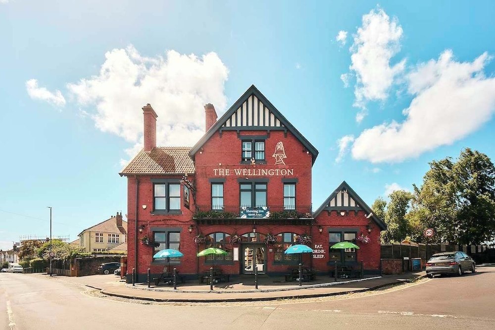 The Wellington 3/50