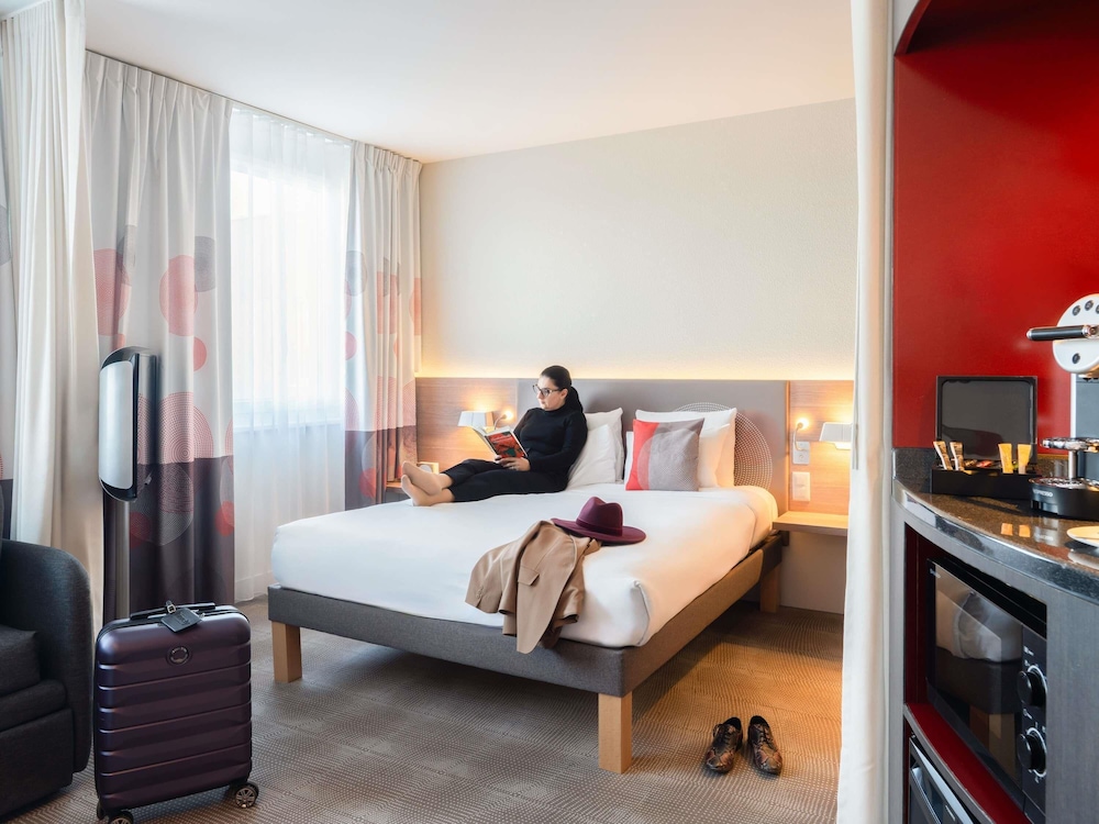جناح تنفيذي بسرير مزدوج وسرير فردي، Novotel Suites Geneve Aeroport 4/10