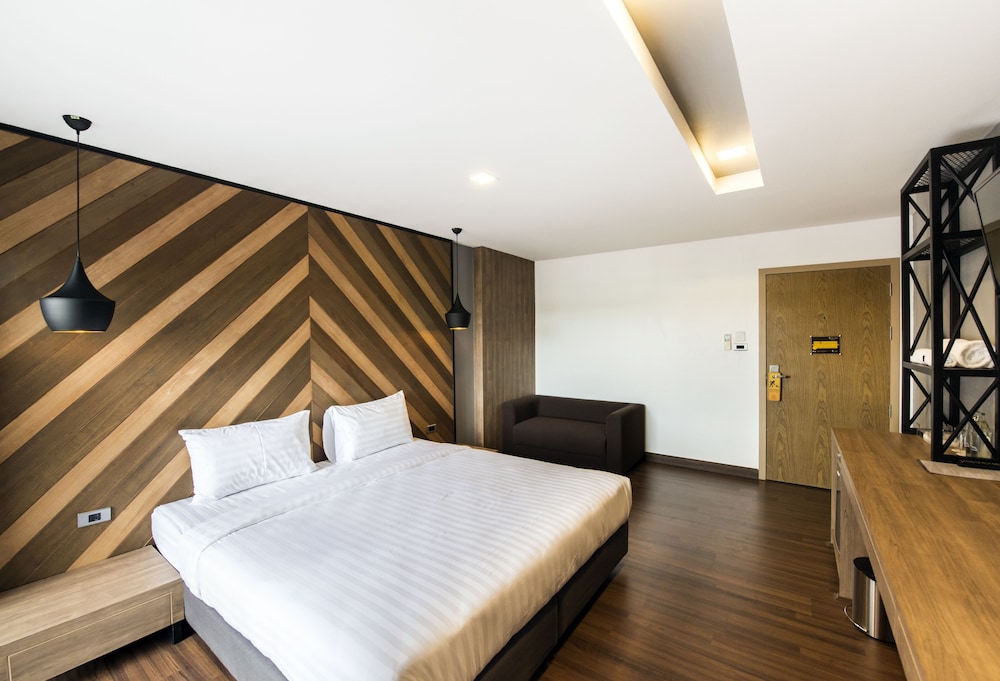 The Circle Hotel 29/64