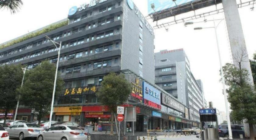 Hanting Hotel Shenzhen Baoan Xixiang Taoyuanju 44/45