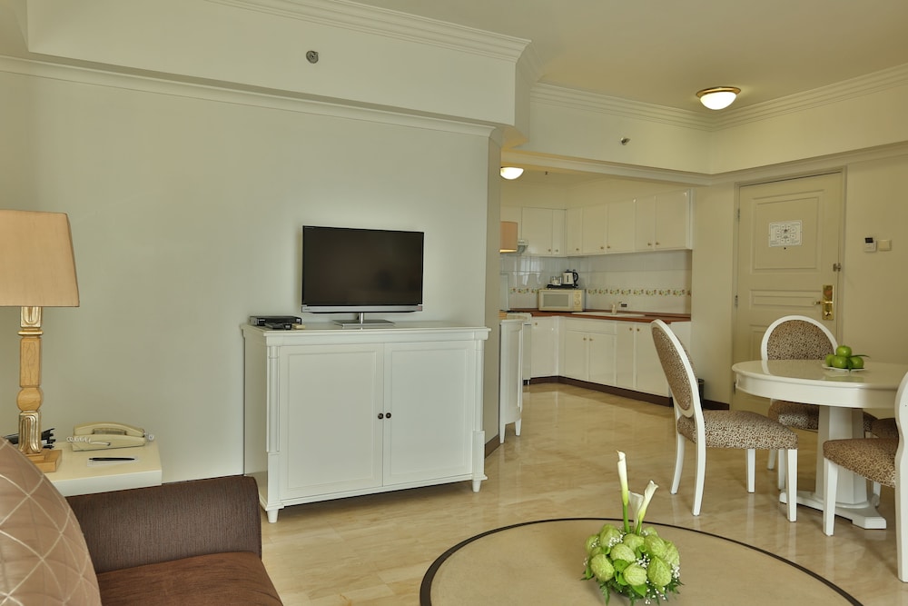 Aryaduta Suites Semanggi 22/37