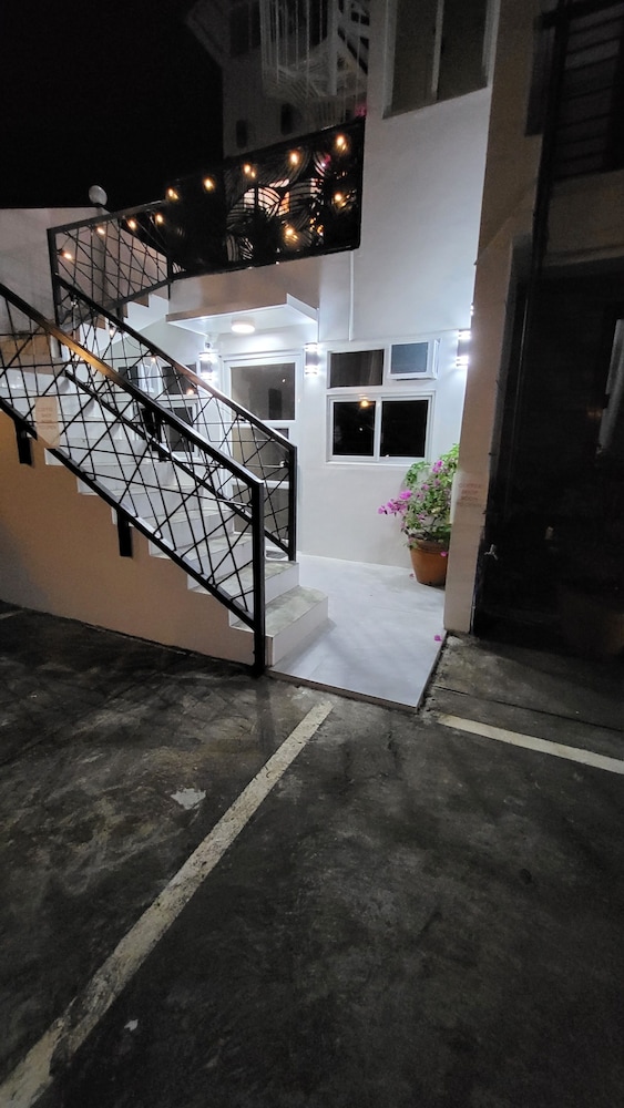 Rangya Hotel 58/66