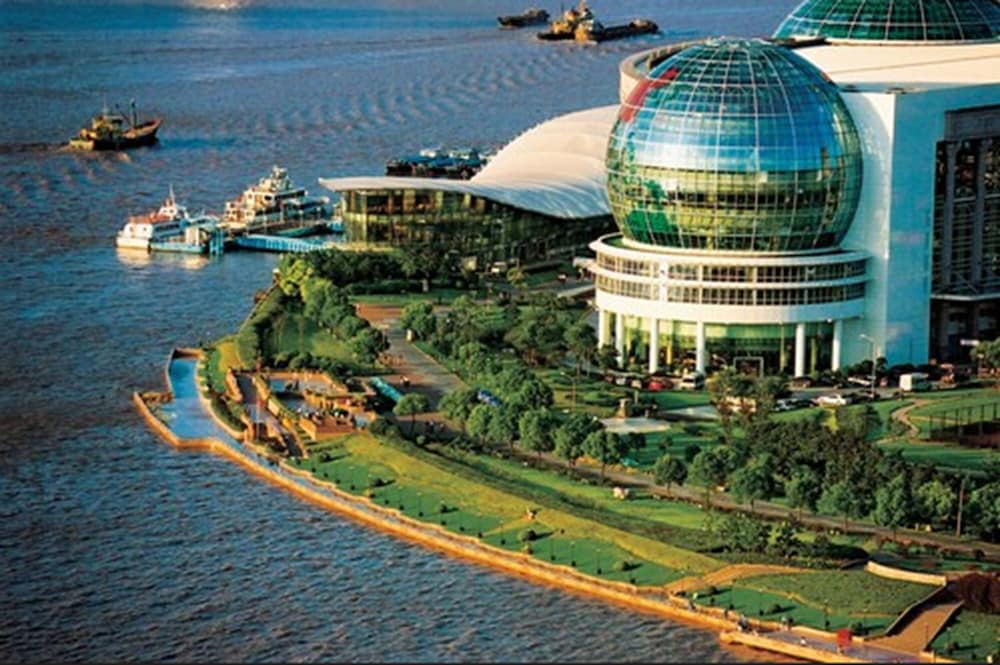 Oriental Riverside Hotel Shanghai International Convention Center 27/32