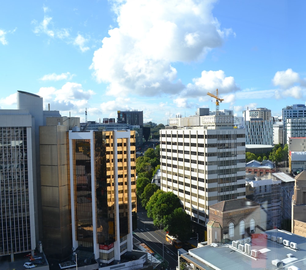 Crowne Plaza Auckland 1/77