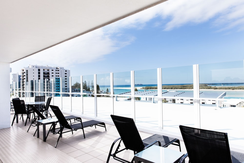 Ocean Views Resort 44/70