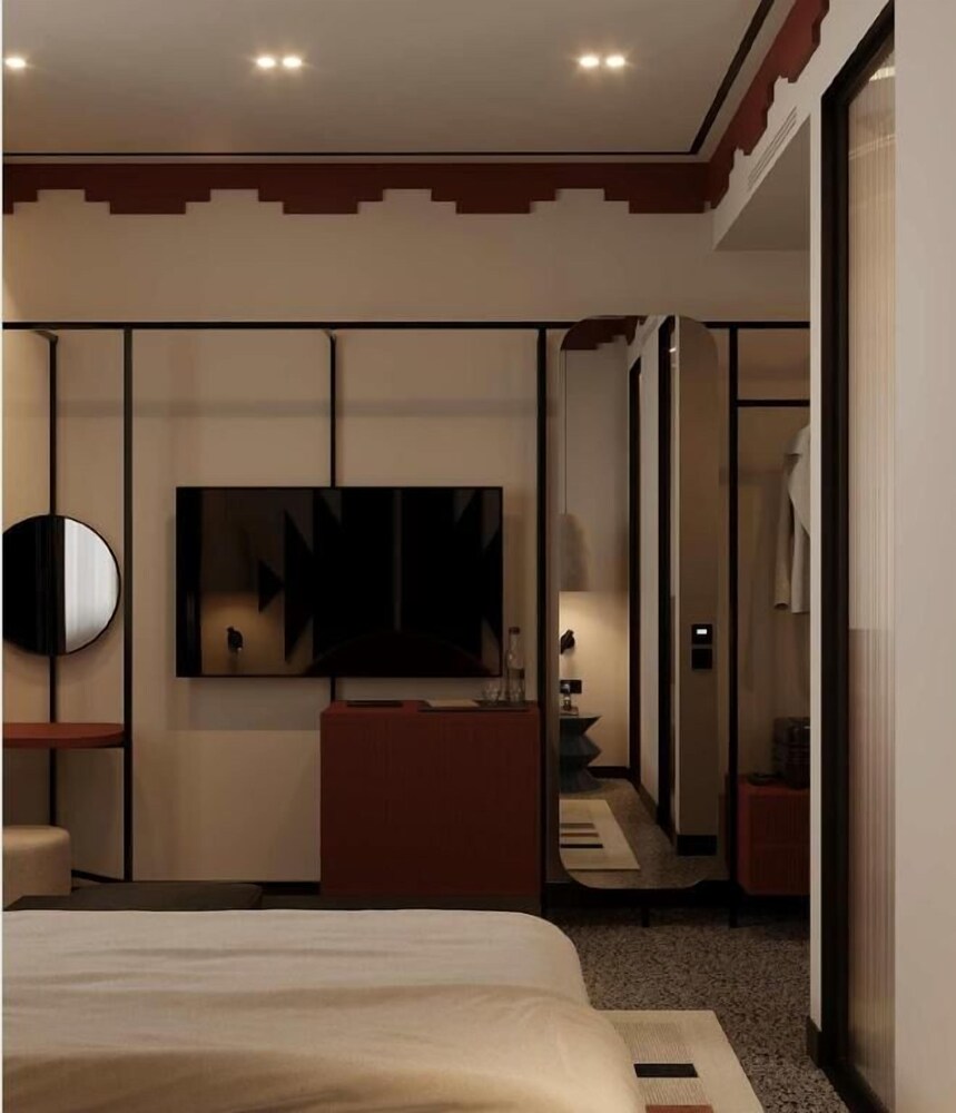 Bazaar Hotel 37/39