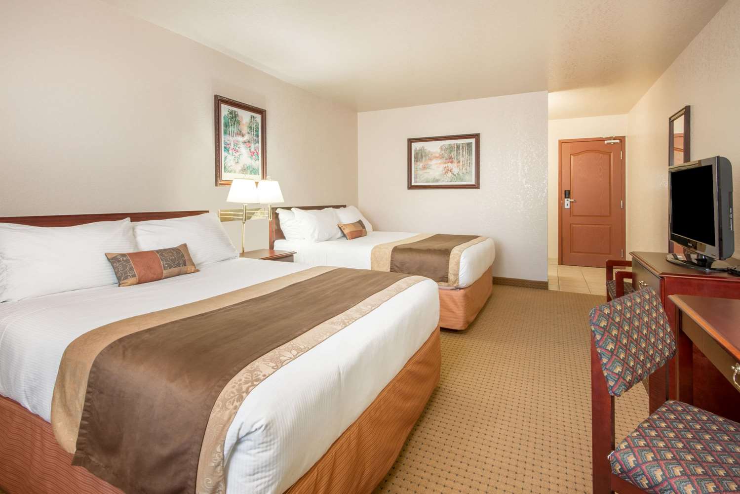 Ramada By Wyndham Lloydminster 11/27