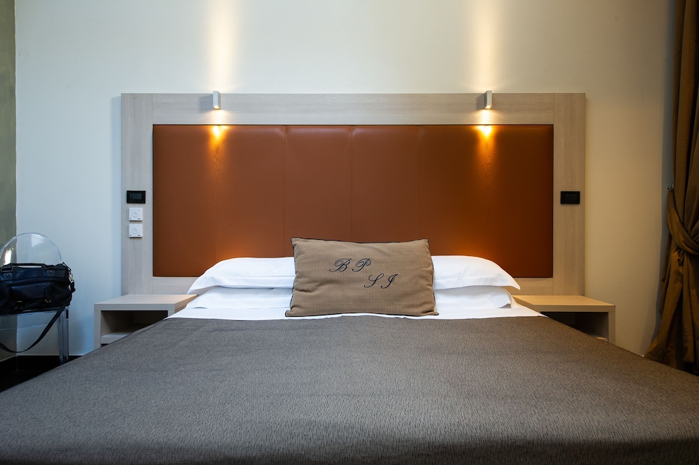 BORGO PIO SUITES INN 13/70