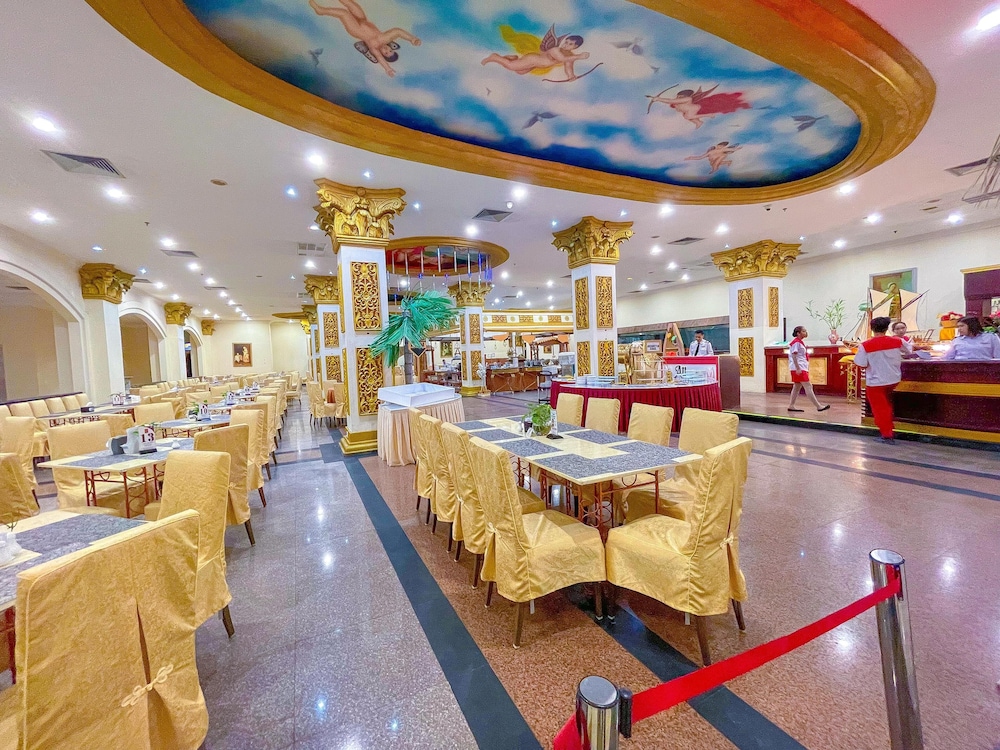 Pacific Palace Hotel 62/67