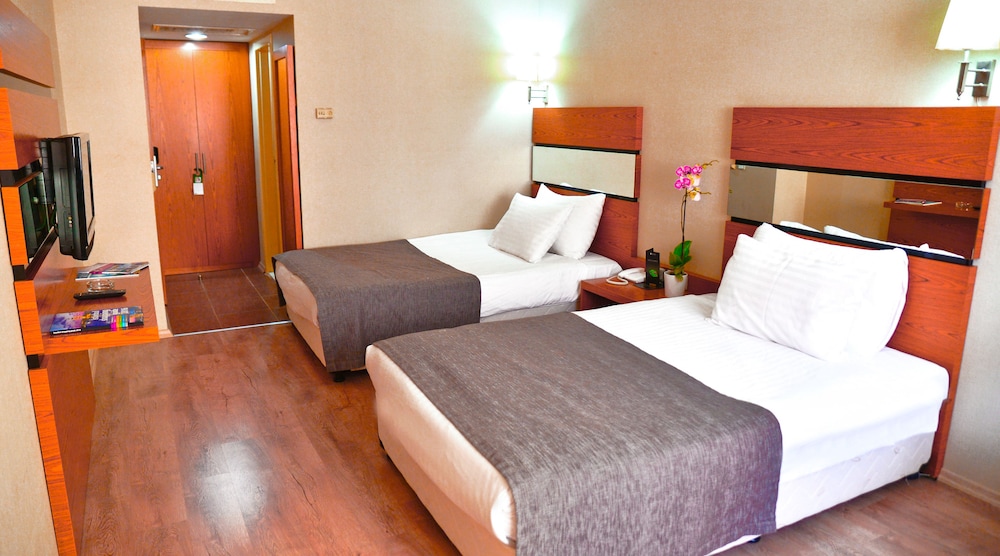 The Green Park Hotel Taksim 9/52