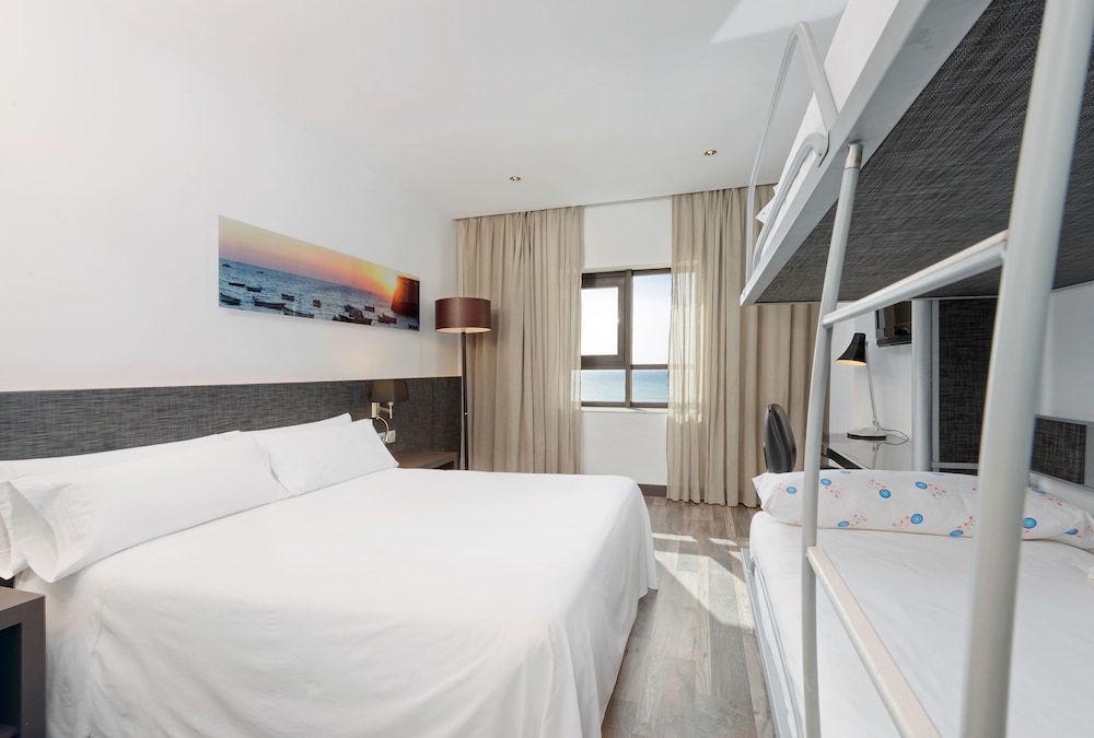Hotel Cadiz Paseo Del Mar Affiliated By Melia 6/68