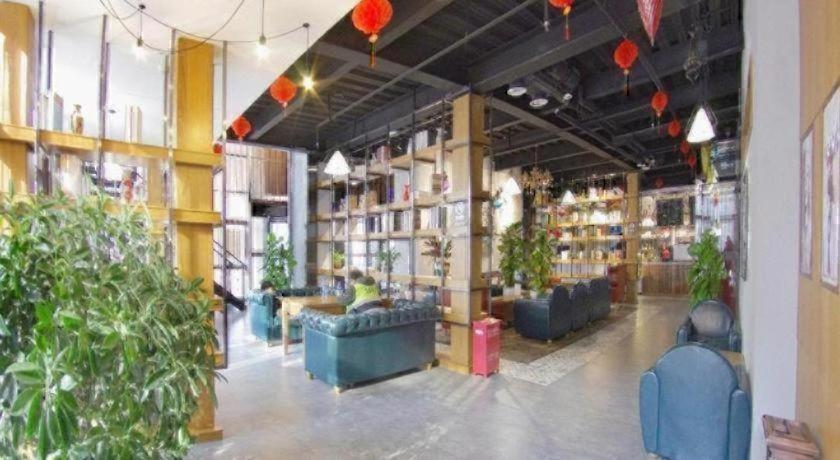 James Joyce Coffetel Beijing Yizhuang East Rongjing Street Metro Station 18/51