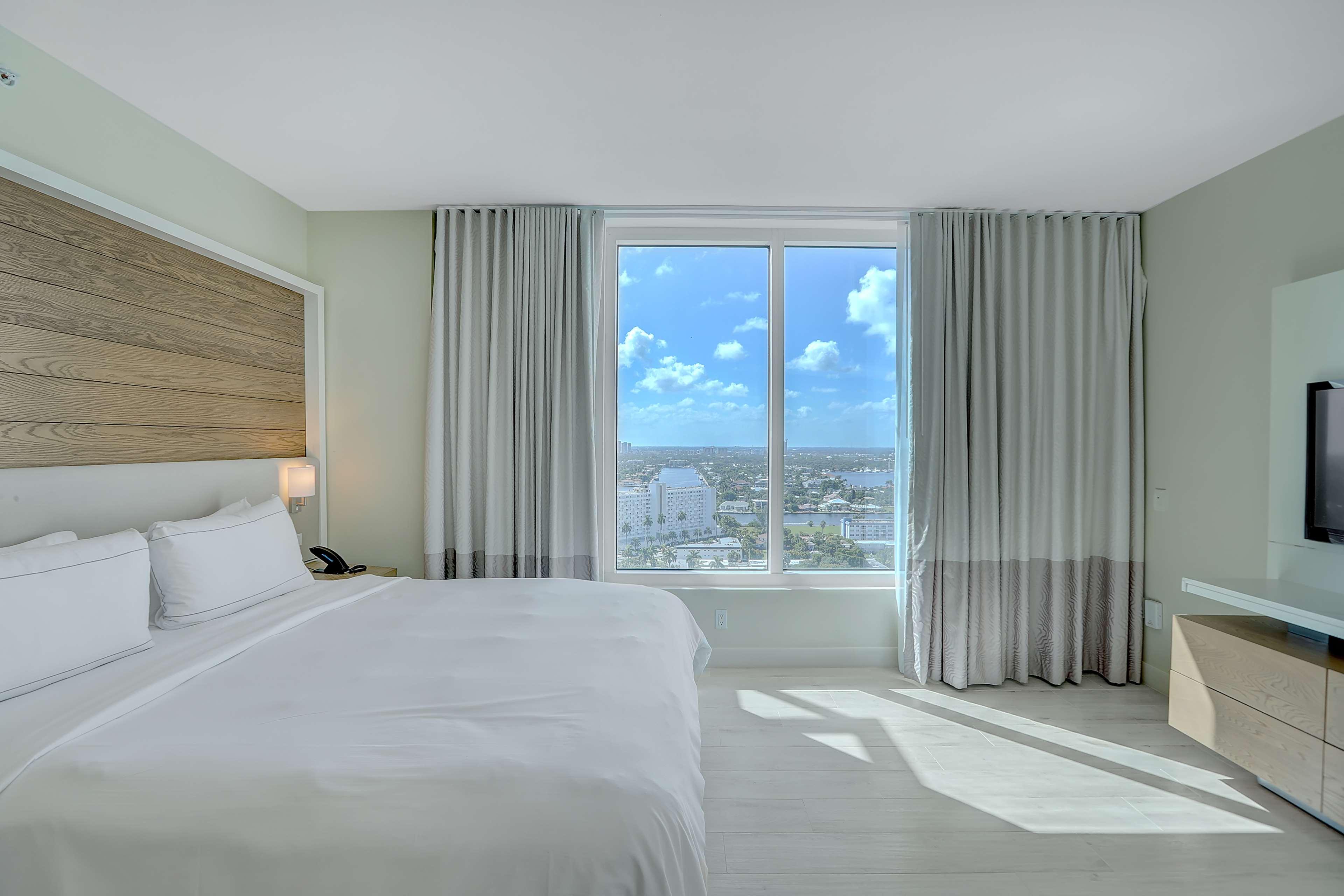 2 BEDROOMS, SUITE, OCEAN VIEW, KITCHEN