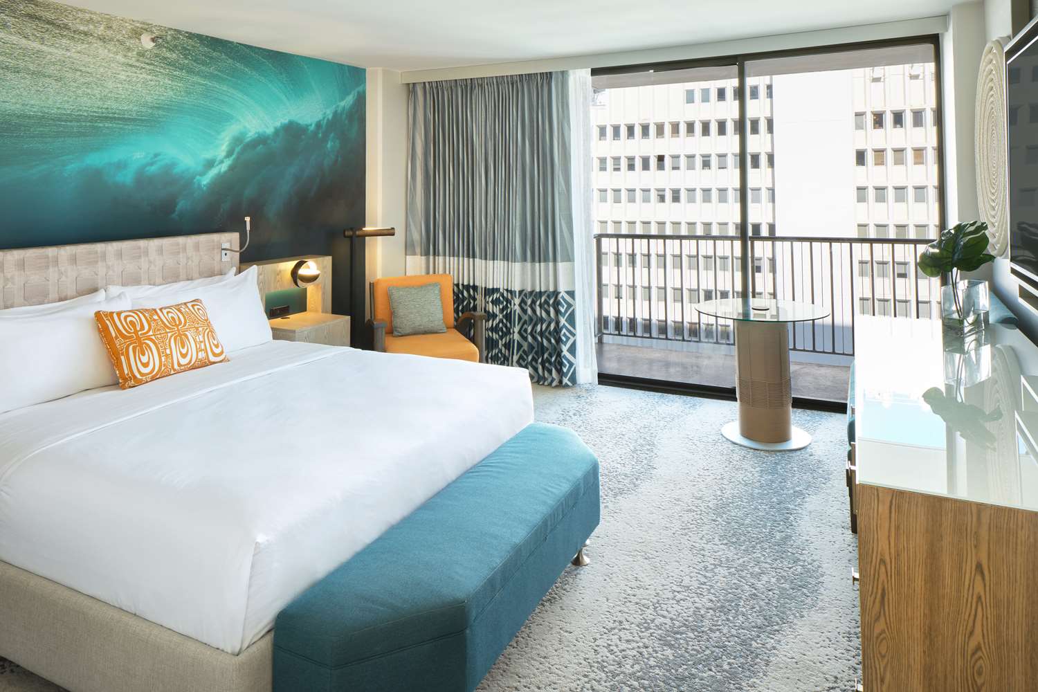 OUTRIGGER Waikiki Beachcomber 21/75