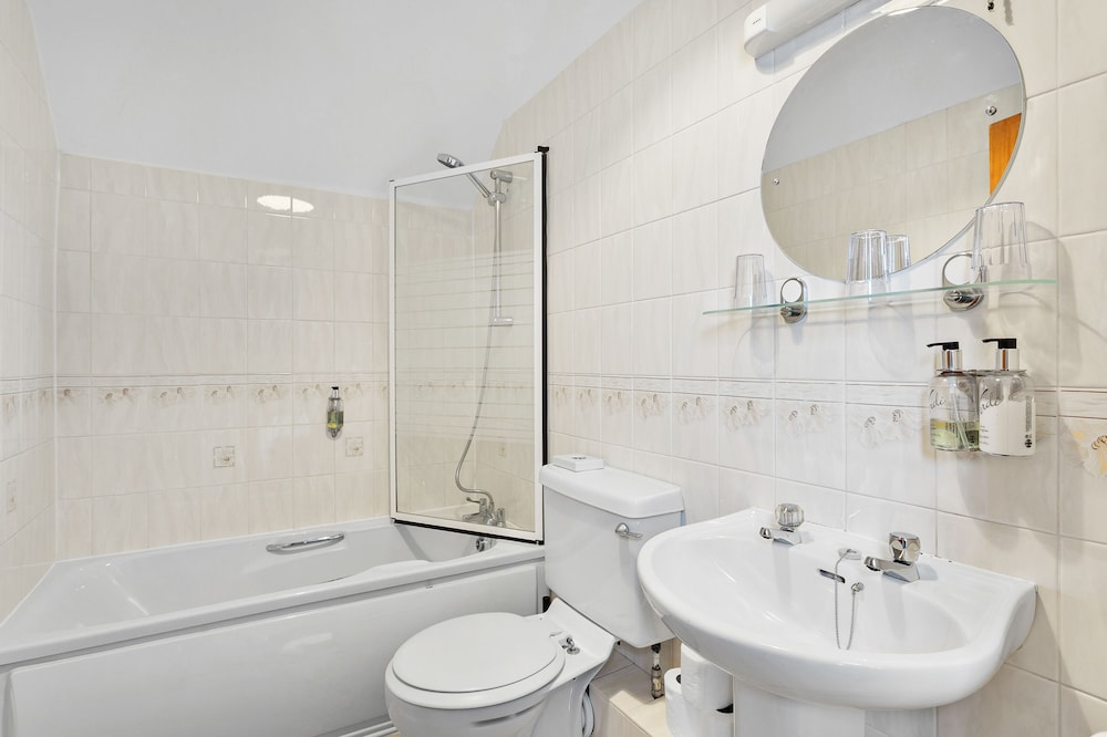 Marine Hotel Paignton 30/32
