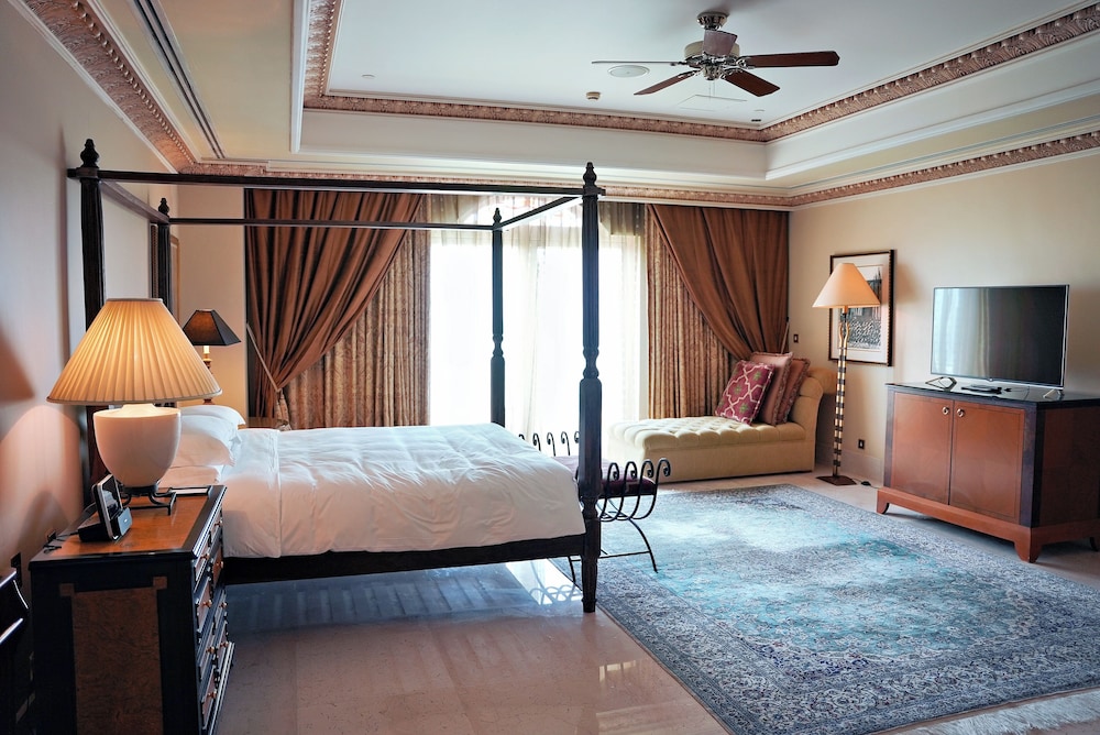 Grand Hyatt Muscat Hotel 14/50