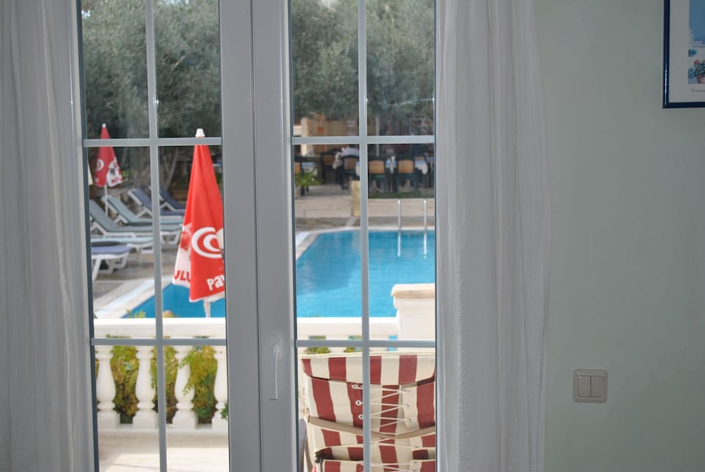 Hotel Dionysia 3/69
