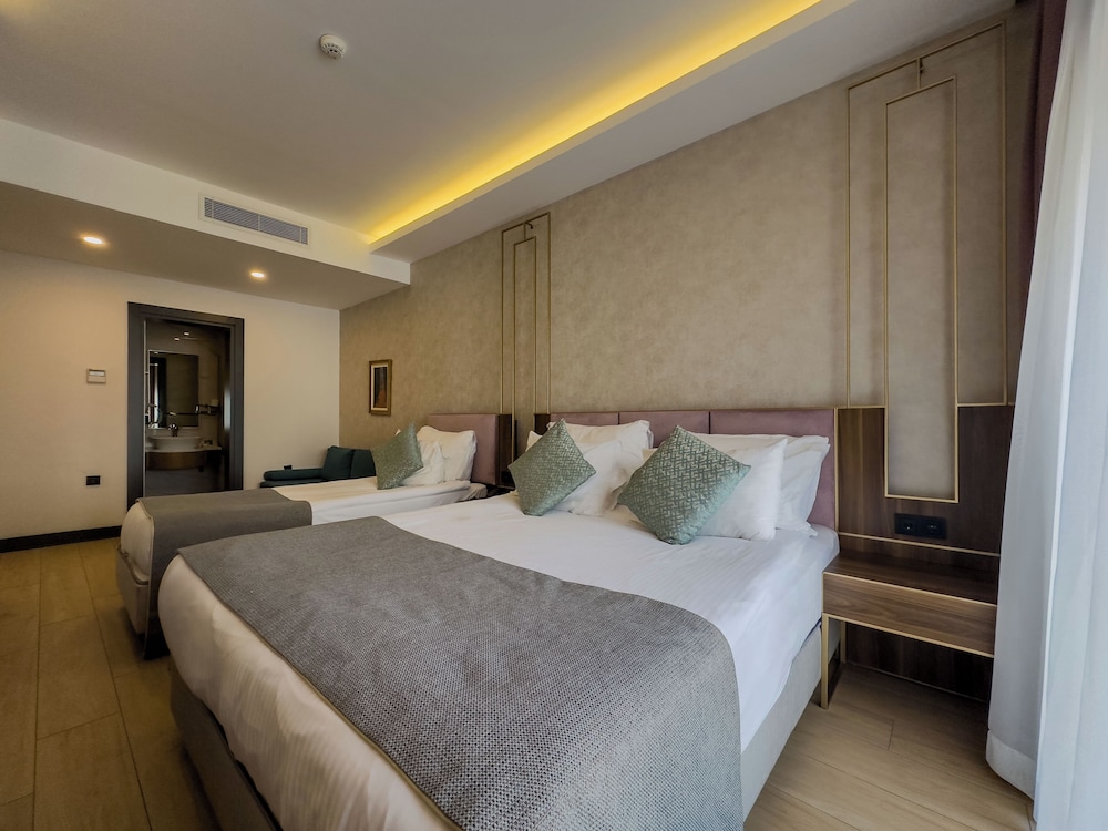 Leaf Port Boutique Hotel 20/50