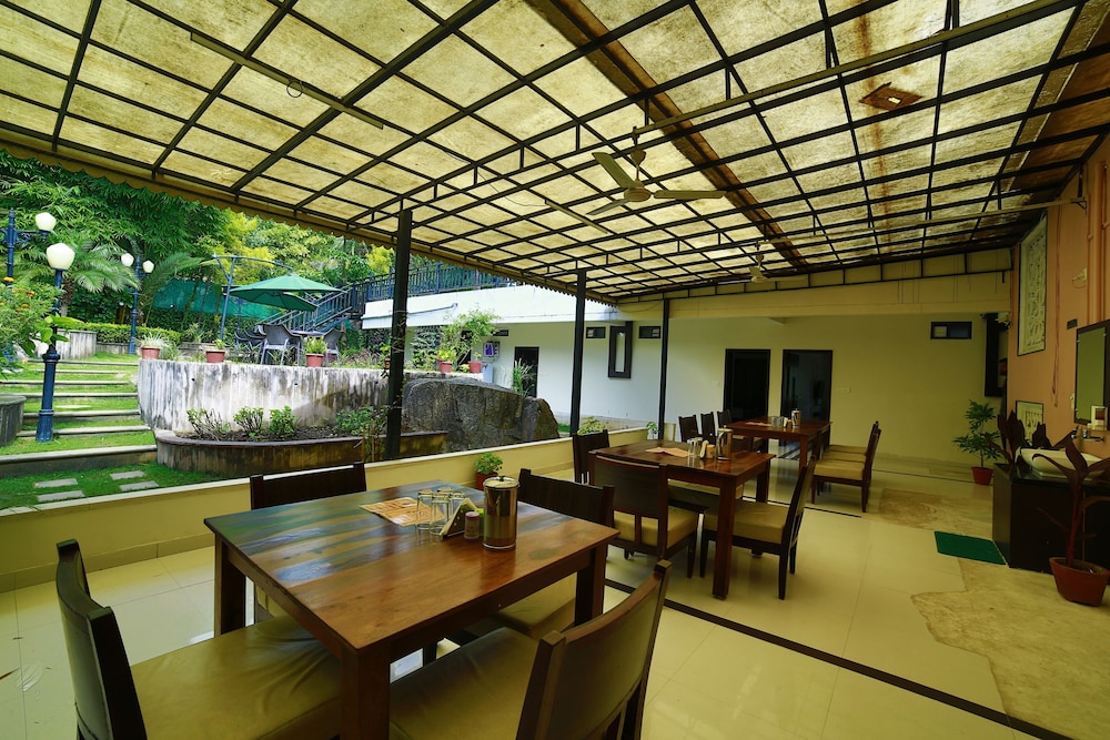Hotel Shiv Villa 26/45