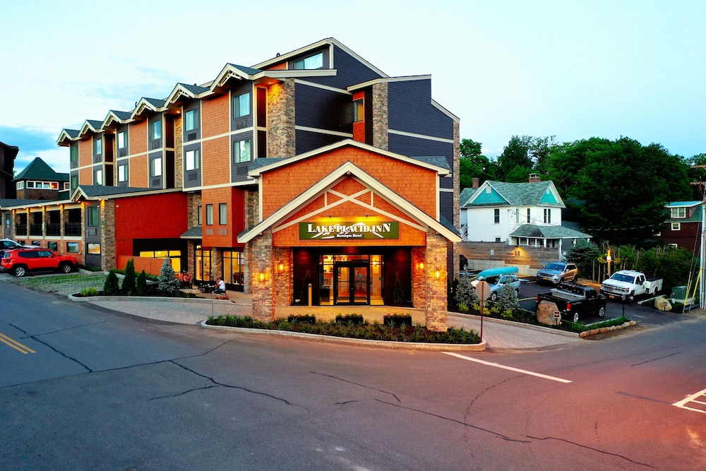 Lake Placid Inn Boutique Hotel 44/50