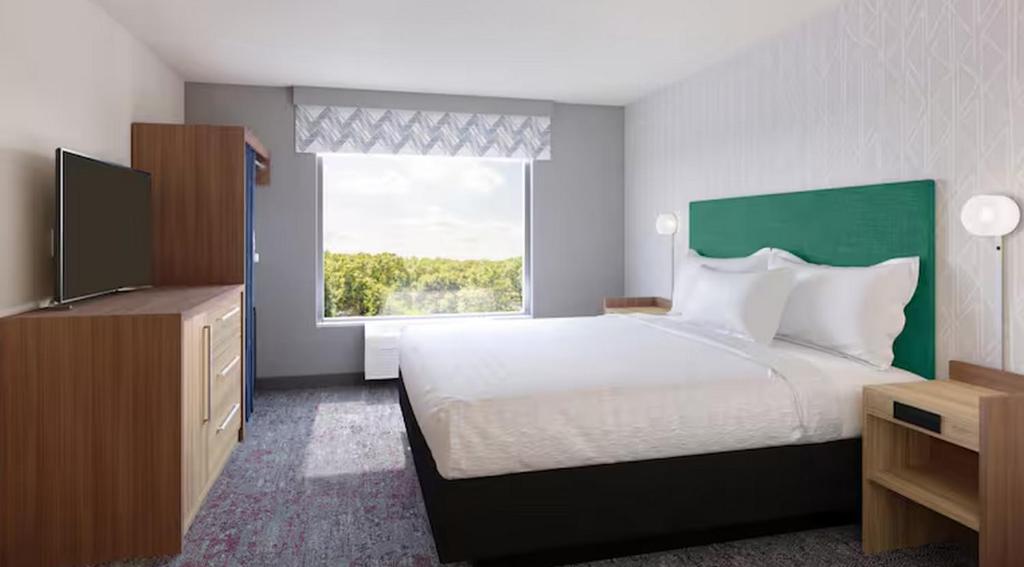 Home2 Suites by Hilton Elizabethtown 11/19