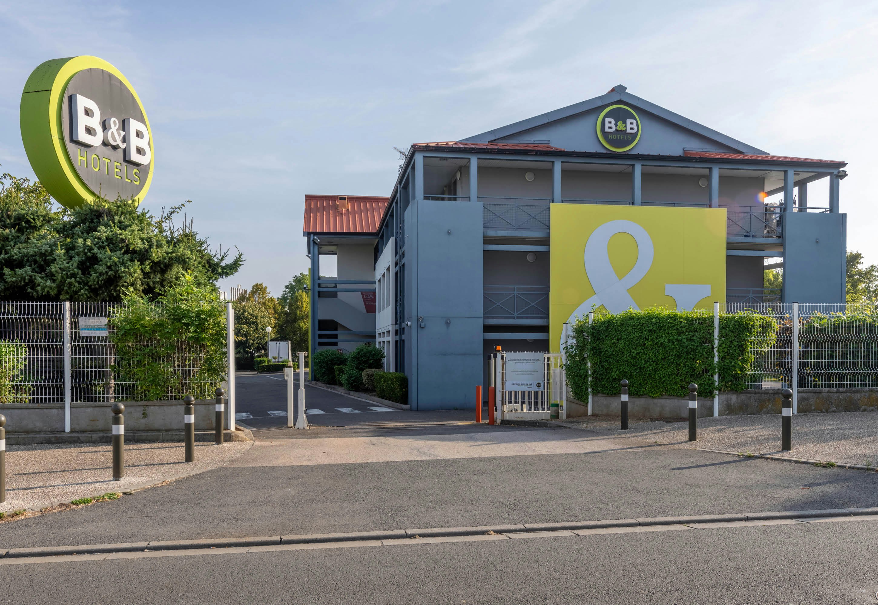 B&B HOTEL Amiens Longueau 33/35