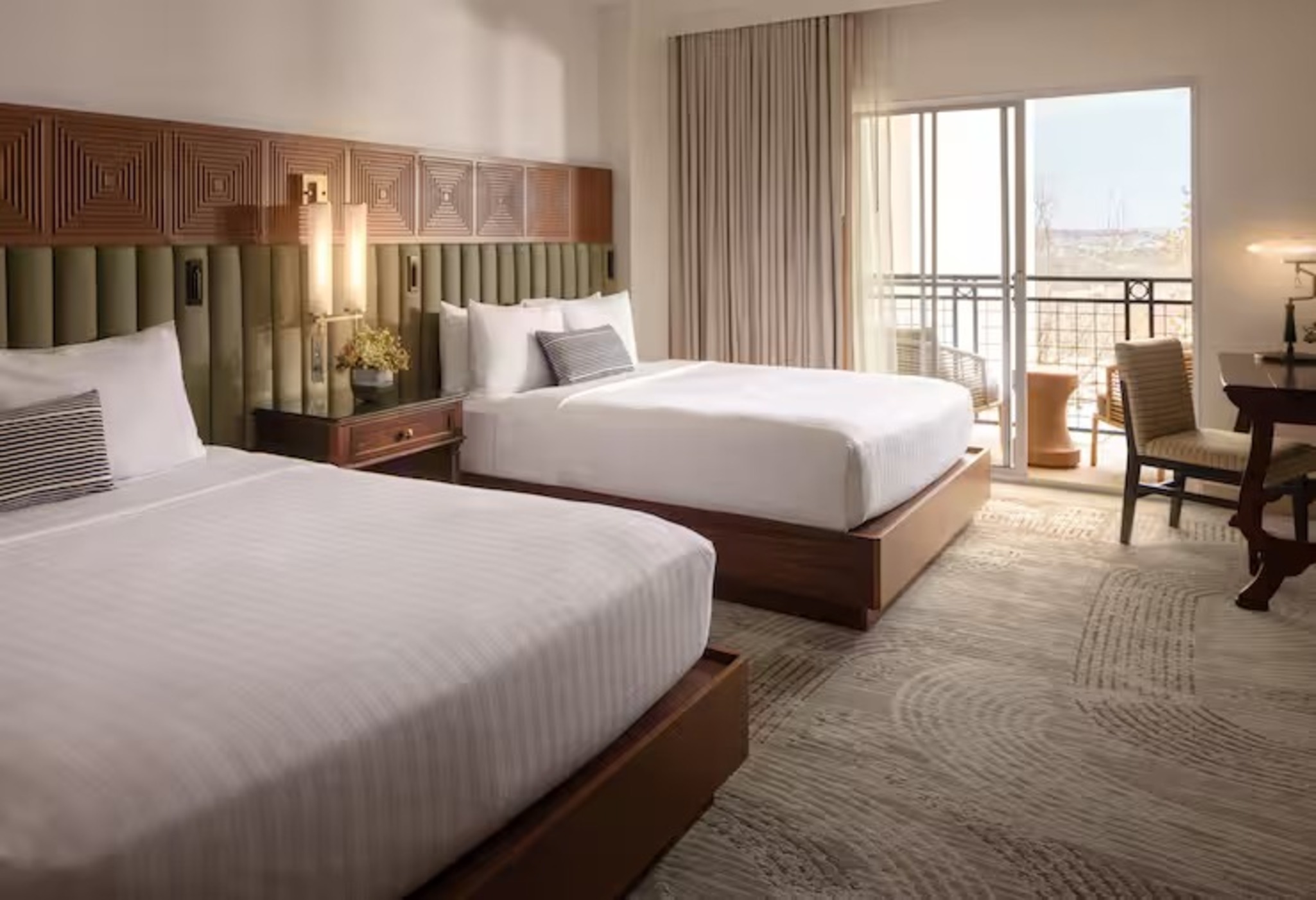 غرفة ديلوكس بسريرين كوين، Signia by Hilton La Cantera Resort & Spa 2/5