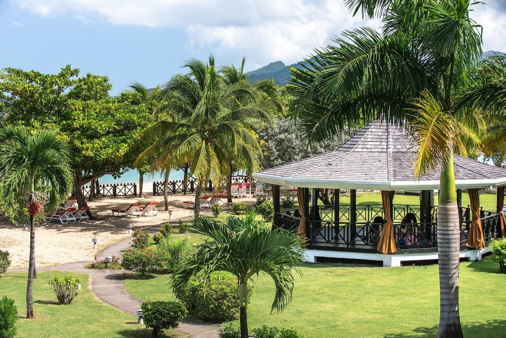 Coyaba Beach Resort Grenada 60/67