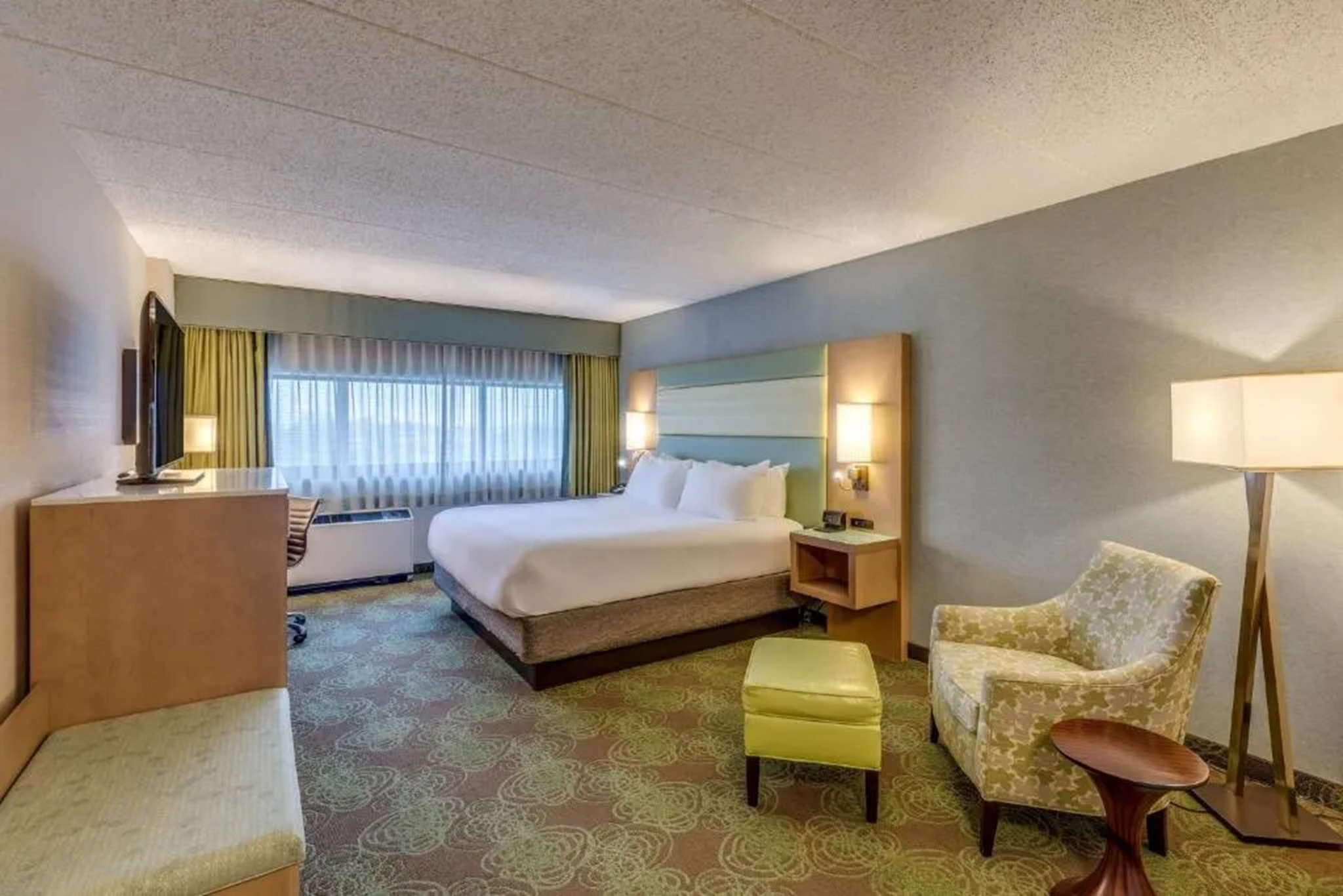 Premium, King Bed